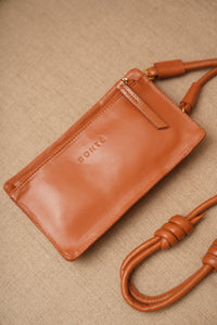 Bolsa Maria Lúcia - Couro Caramelo e Pelo Bambi