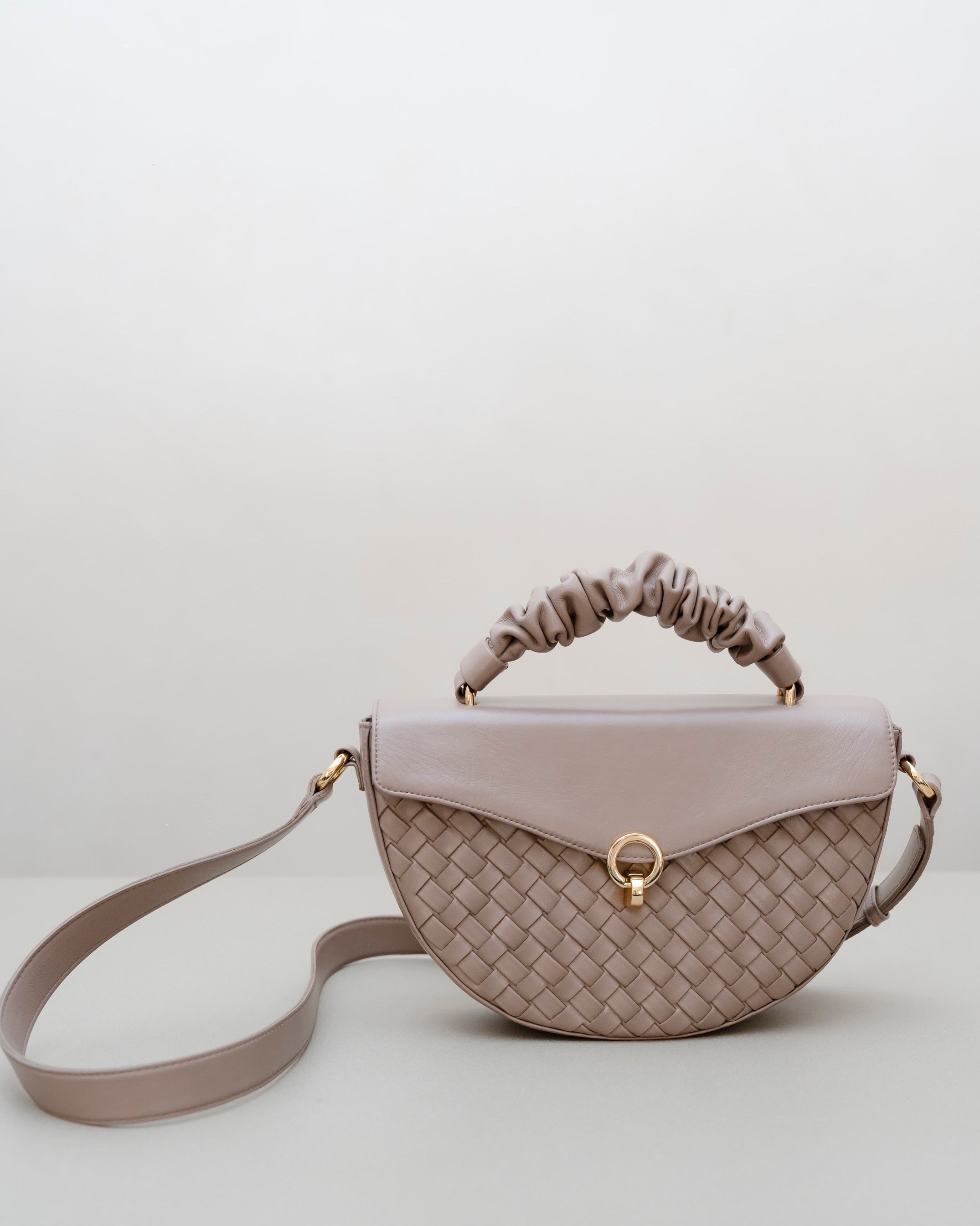 Pré-venda - envios a partir de 21/08 - Bolsa Catarina Fendi