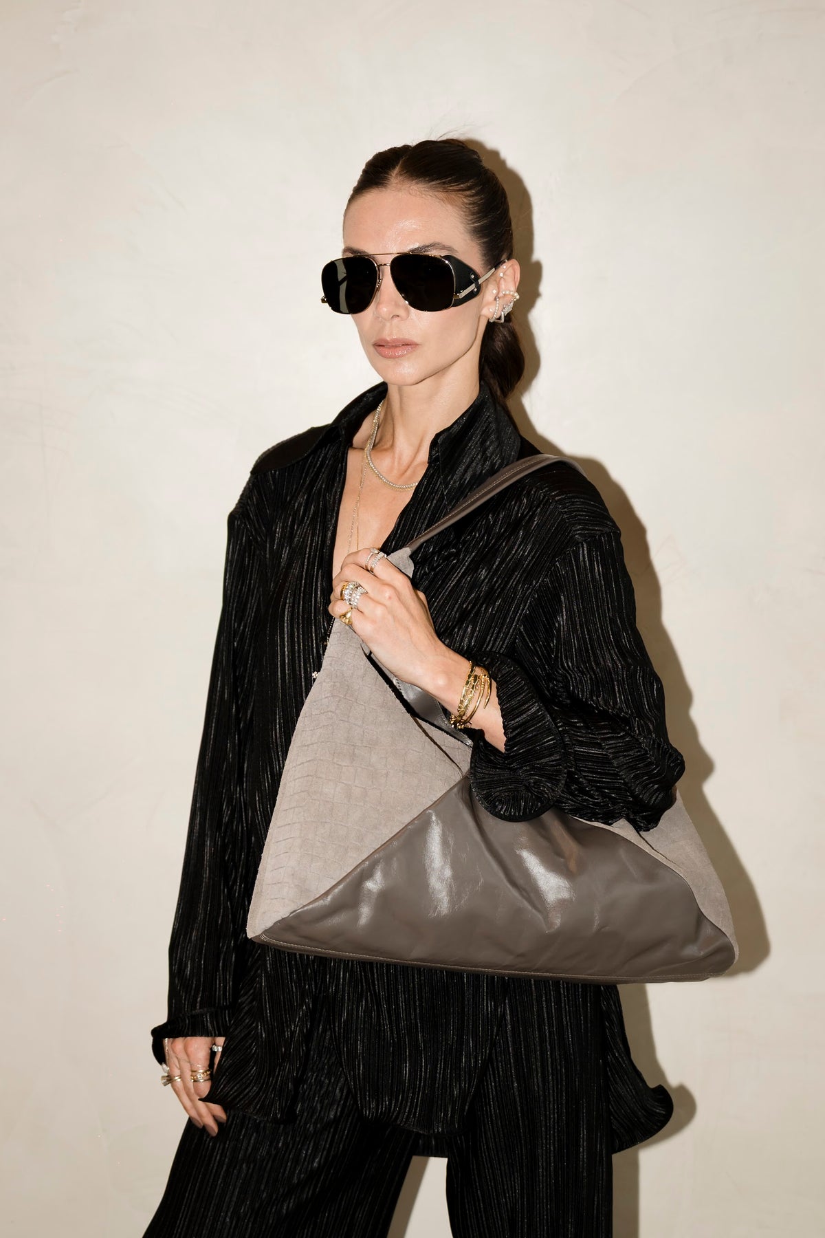 Bolsa Carolina Couro com Camurça Croco Cinza Elefant