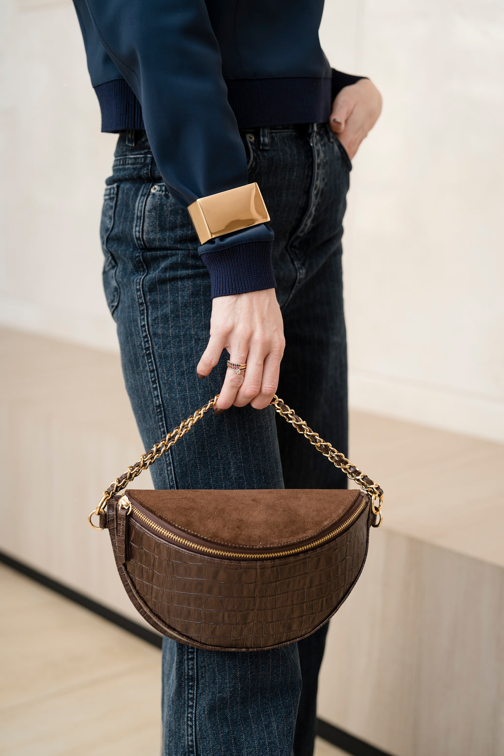 Pochete Helena – Couro Croco & Camurça Brown