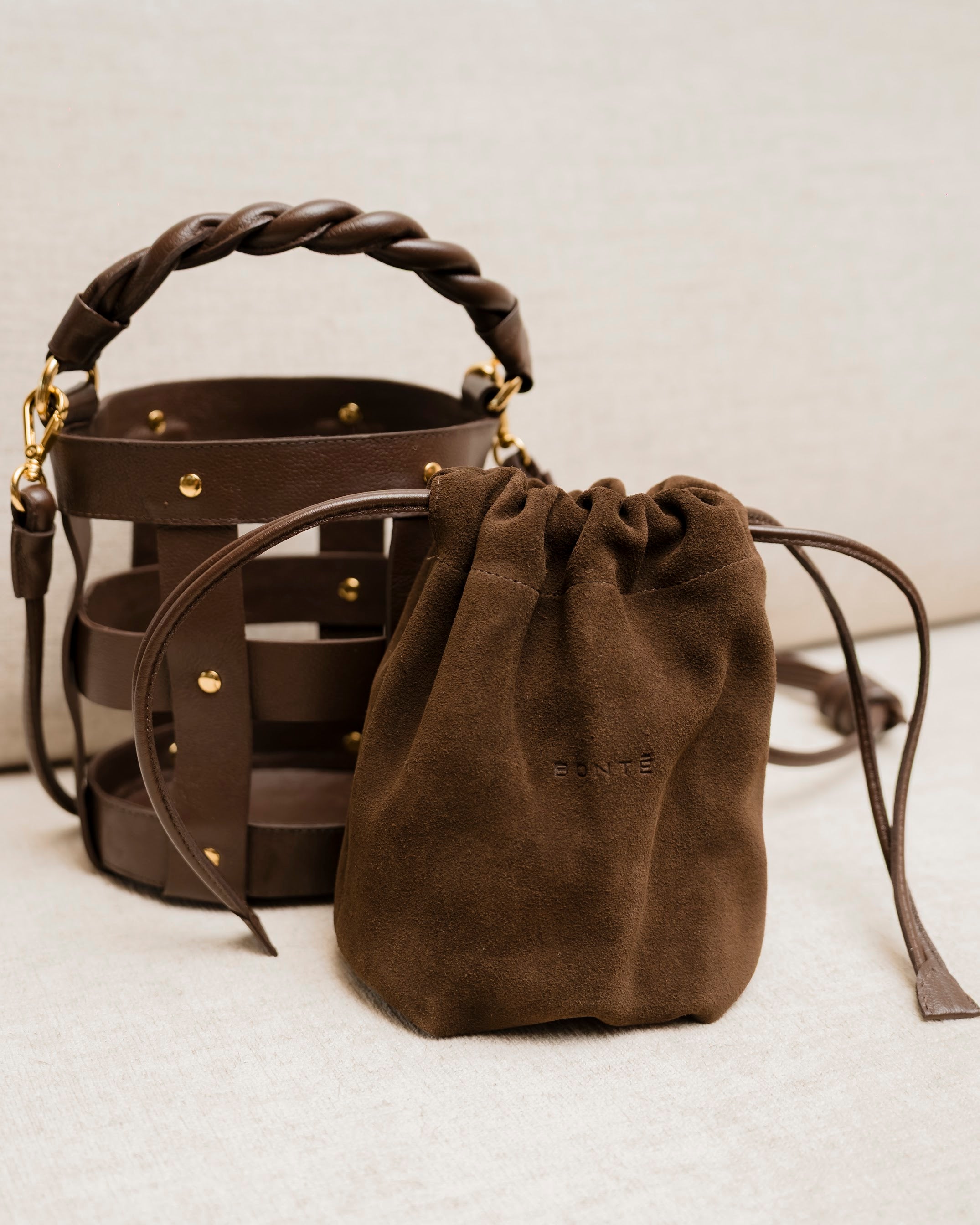 Bolsa Lira Couro e Camurça na Cor Brown
