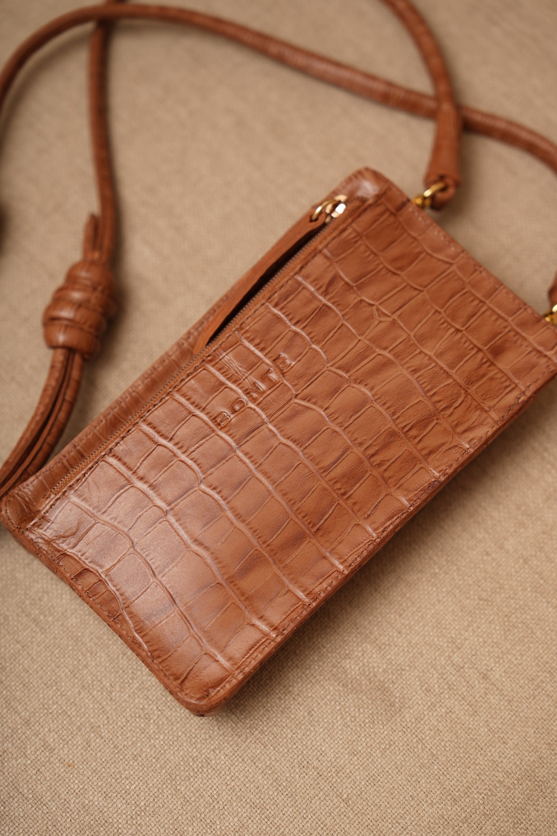 Bolsa Maria Lúcia - Couro Croco e Camurça Caramelo