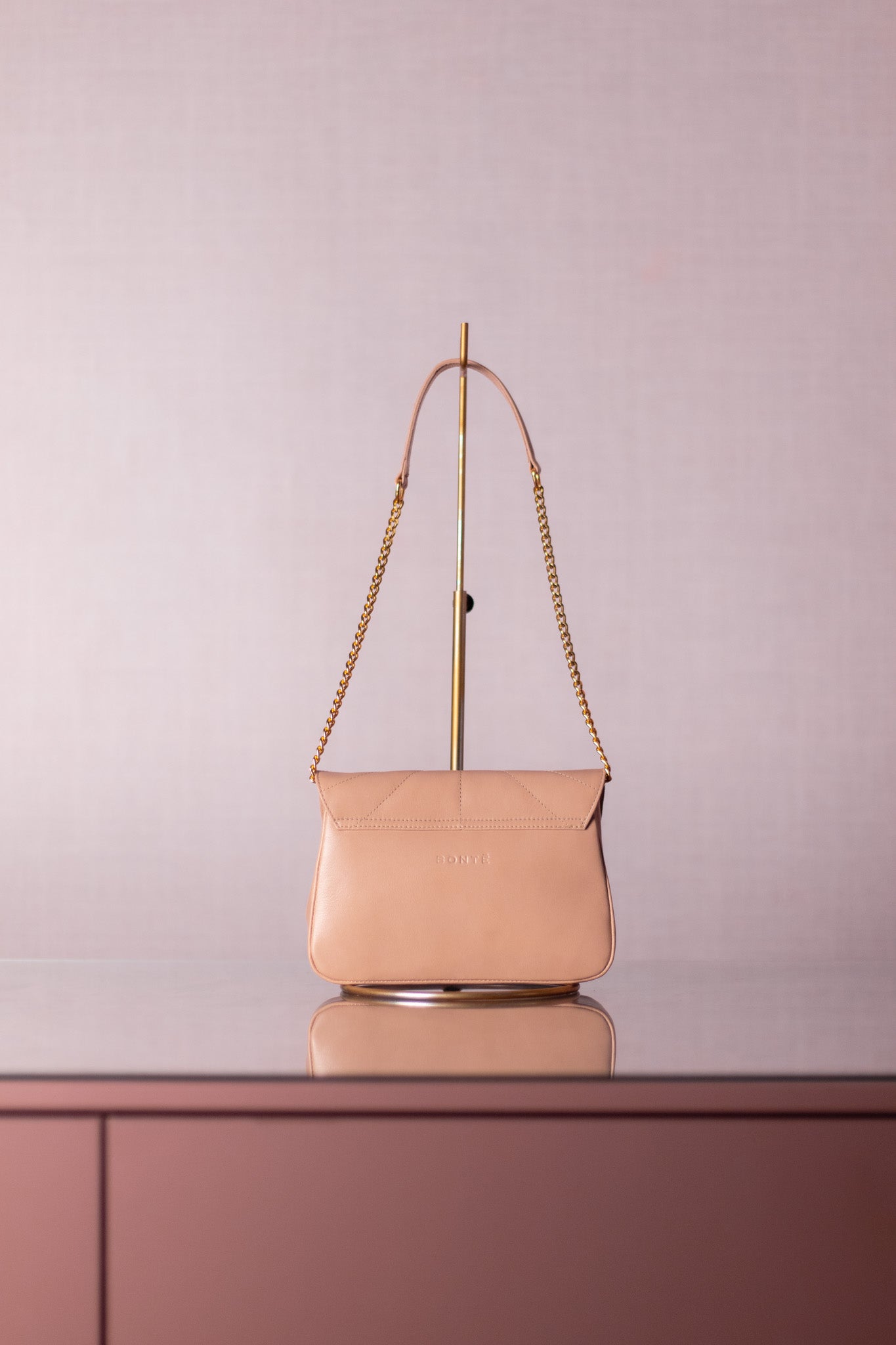 Bolsa Maiza Couro na Cor Areia
