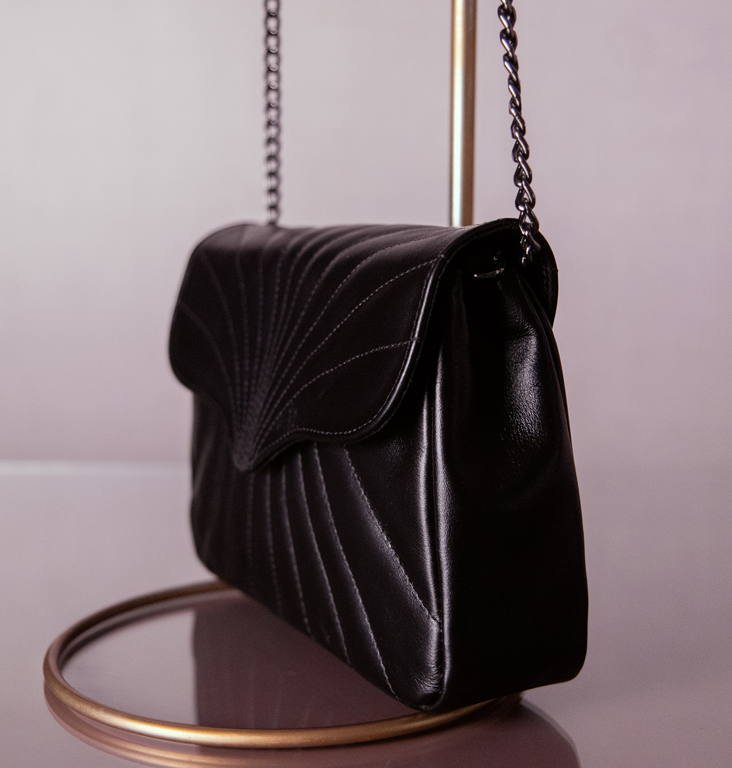 Bolsa Maíza Couro na Cor Preto Intenso