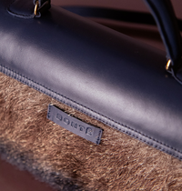 Bolsa Renata Tecido de Efeito Peluciado Azul Grafite com Couro Marinho