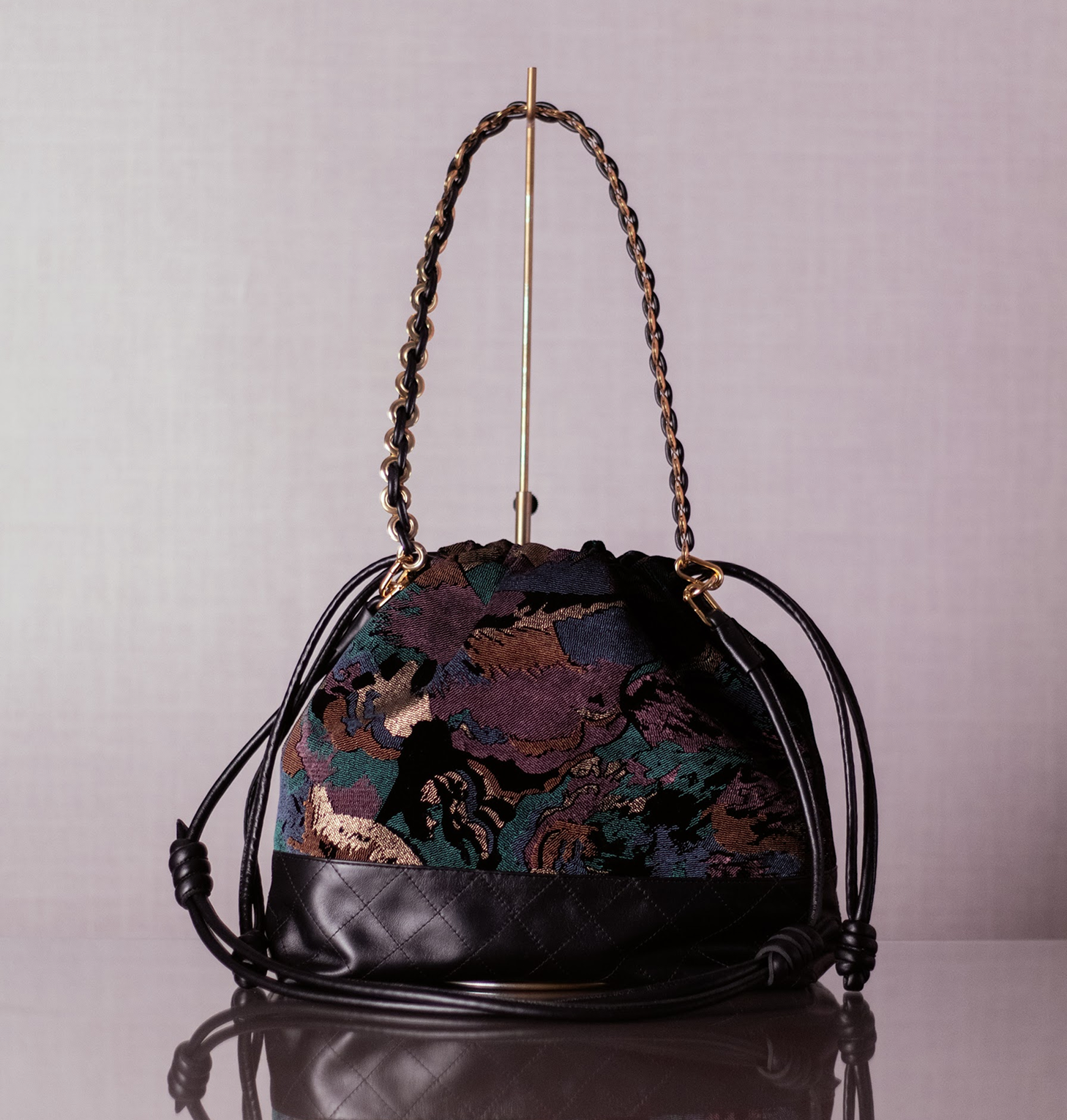 Bolsa Silvia Tecido Velvet Jacquard com Couro Preto Intenso