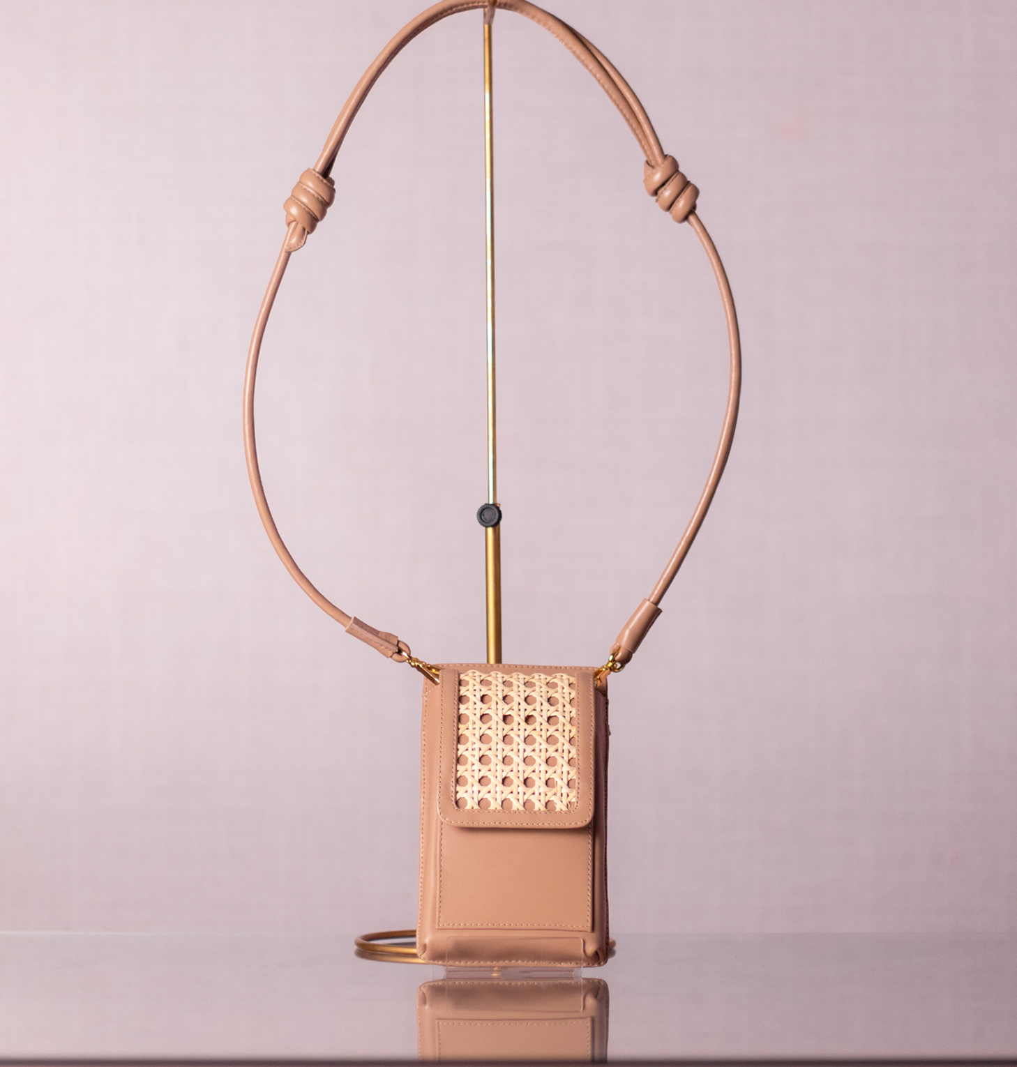 Bolsa Maria Lúcia Couro Areia com Palha Italiana