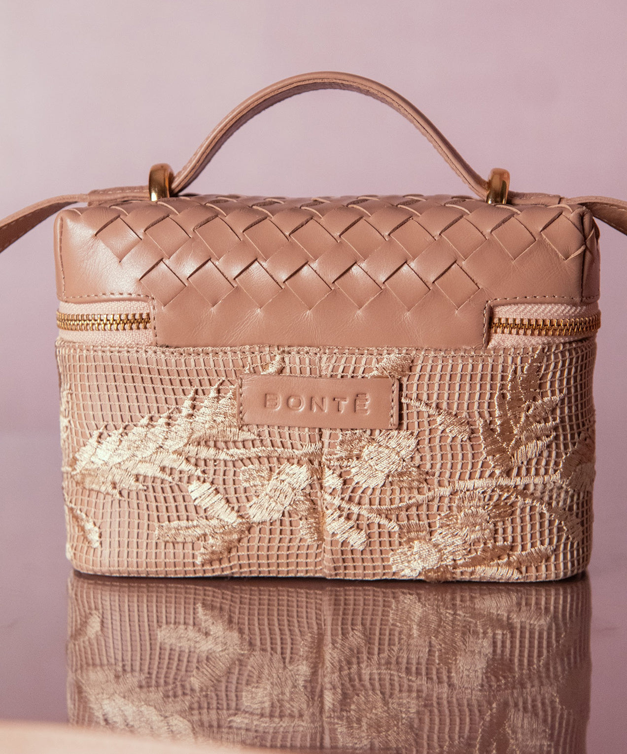 Bolsa Luana Couro na Cor Areia com Tecido de Renda