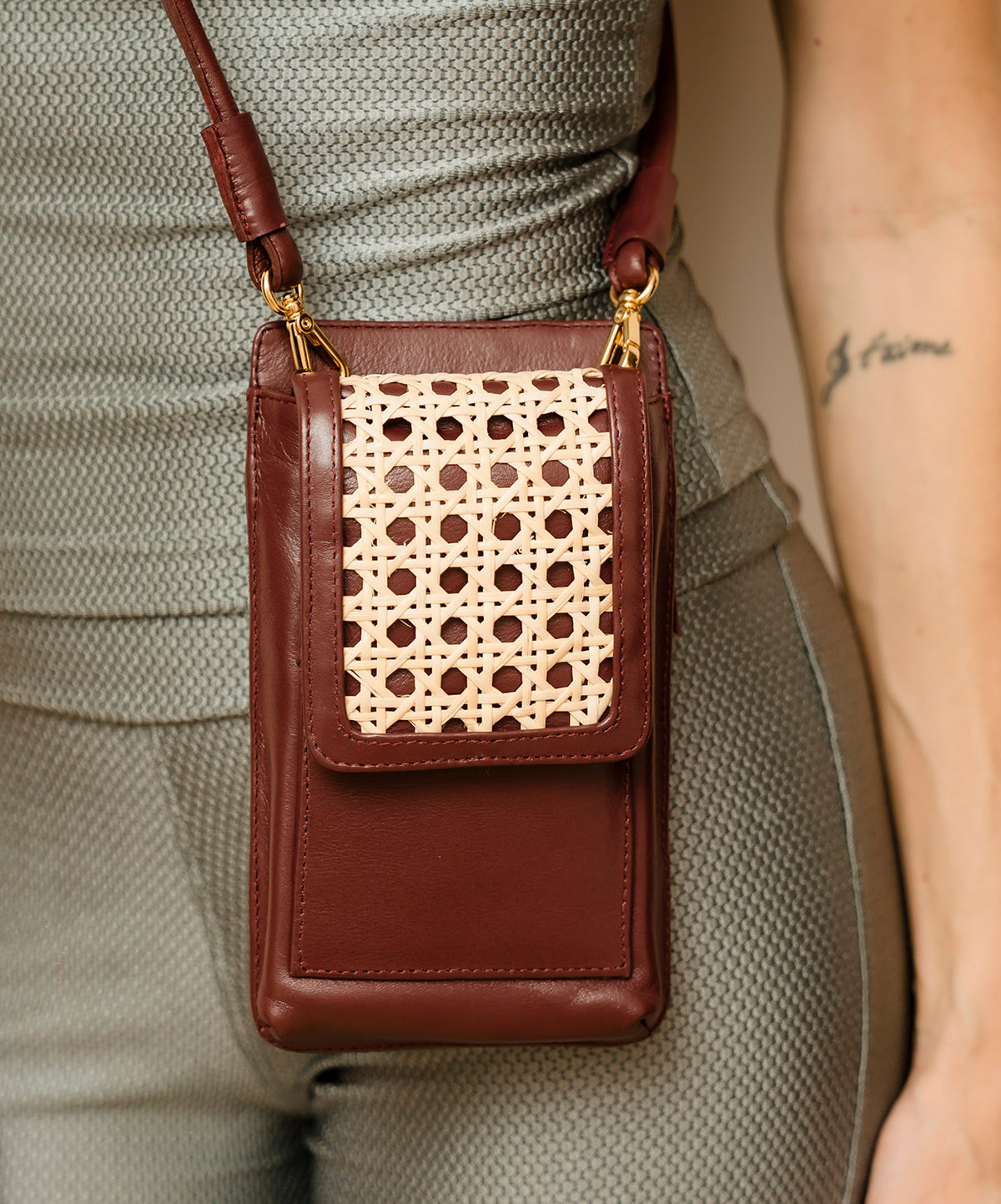 Bolsa Maria Lúcia Couro Bordô com Palha Italiana