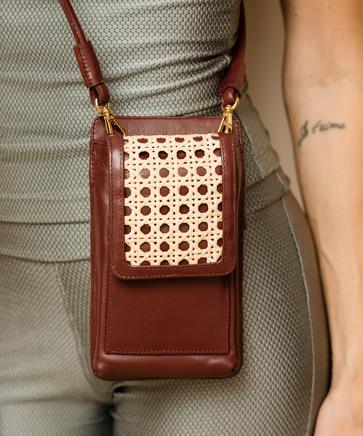 Bolsa Maria Lúcia Couro Bordô com Palha Italiana