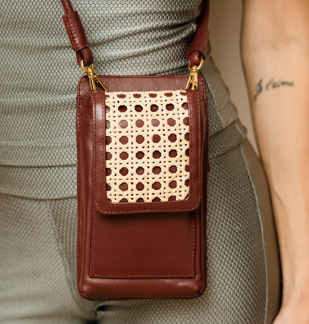 Bolsa Maria Lúcia Couro Bordô com Palha Italiana