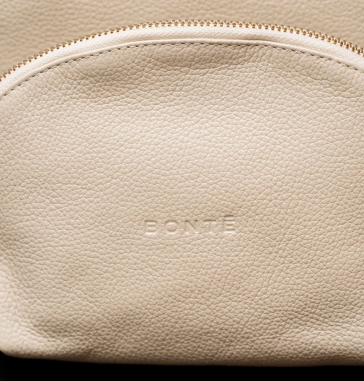 Kit Necessaire Off White