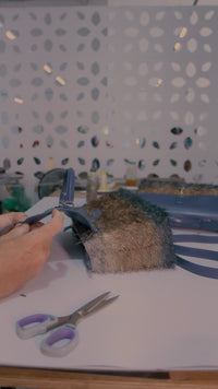 Bolsa Renata Tecido de Efeito Peluciado Azul Grafite com Couro Marinho