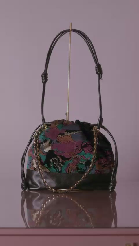Bolsa Silvia Tecido Velvet Jacquard com Couro Preto Intenso
